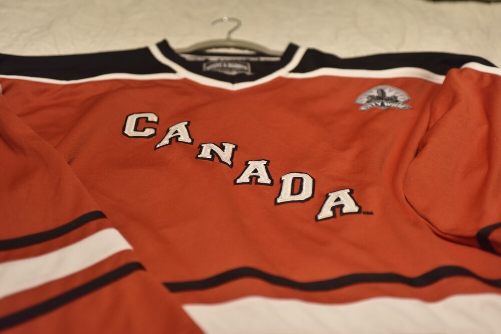 Steve and Berry 91 Canada Hockey Jersey XXL 257